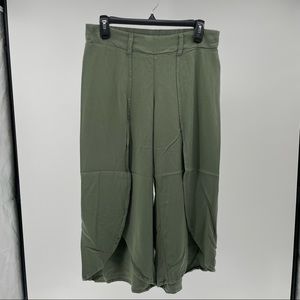 Maurices Woman’s Green Pants
